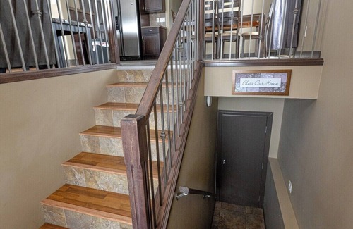 Grande Prairie House | Deck & BBQ/Great Location/3 beds/1 Bath