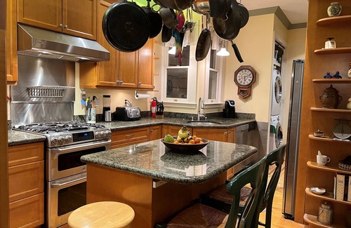 Lake Street Apartment | Decks, Views, Large 4 BR. SF's coolest¹ neighborhood, and family-friendly!