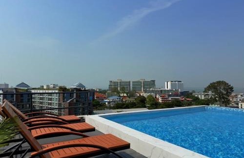North Pattaya Hotel | Deco 2