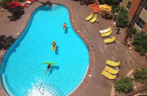 Enterprise Resort | Dee's & B's Vegas Vacay