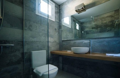 Santa Maria House | Deep Blue Villa with 4 bedrooms in Paros