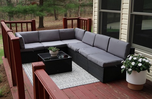 Mauston House | Deer Grove Cottage 25 min to Dells-Fire Pit Dogs Allowed
