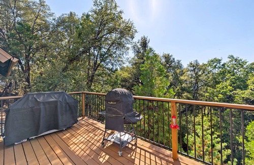 Mono Vista House | Deer Heights Lodge| View - Game Room - Lake Access