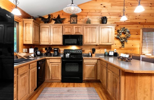 Nellysford House | Deer Spring Home at Wintergreen Near to Ski Slopes