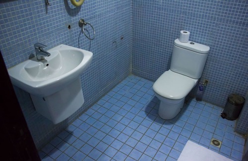 Oshodi-Isolo Hotel | Dees Hotels, Apartments and Suites
