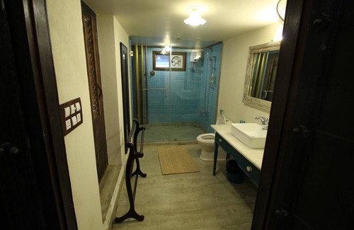 Ahmedabad City Centre Hotel | Deewanji Ni Haveli