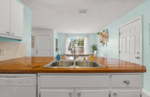 Kiska Beach House | Deja Blue Beach House - West End PCB - Golf Cart included!