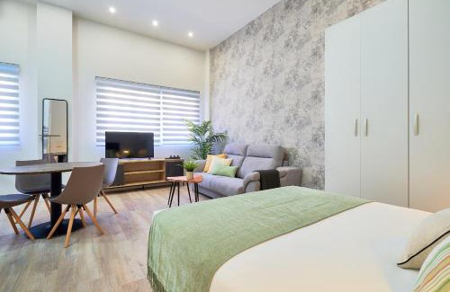 El Ejido Apartment | Del Parque Flats Estudio Capuchinos