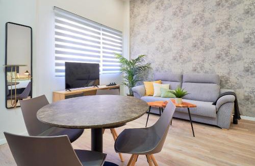 El Ejido Apartment | Del Parque Flats Estudio Capuchinos