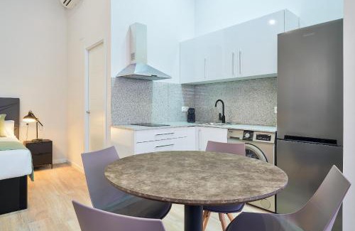 El Ejido Apartment | Del Parque Flats Estudio Capuchinos