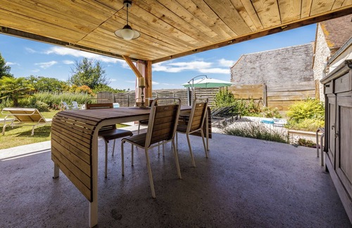 La Bachellerie House | Del Teil, holiday home with heated pool + wifi