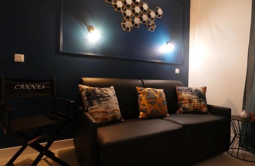 Riou - Petit Juas - Av de Grasse Apartment | Delaup Sea Cannes