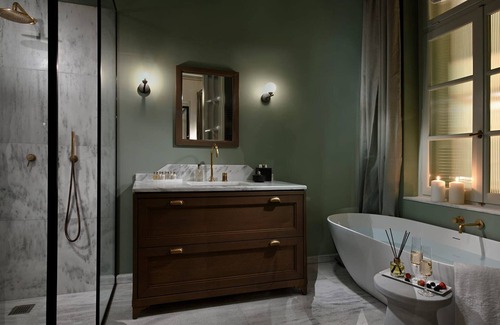 Monastiraki Villa | Delightful Athens Apartment | 1 Bedroom Suite | Apartment Elexsion | Furnished.