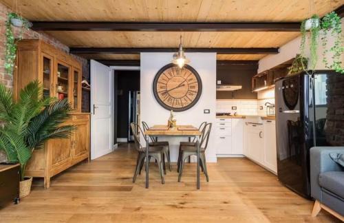 Zona Farini Apartment | Delightful Loft a few steps from Isola