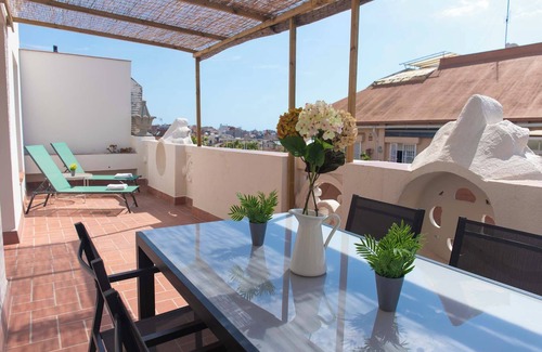 Gracia Apartment | Delightful Penthouse With Private Terrace 2bd+2bth