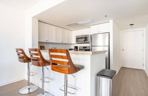 South Beach Apartment | Delightful South Beach 2BR w/Heated Pool, Shops & Dining, by Blueground