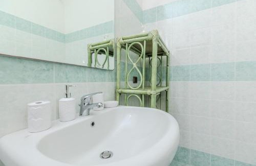 Case Peschiera-Lu Fraili Apartment | Delizioso Appartamento San Teodoro Lu Fraili
