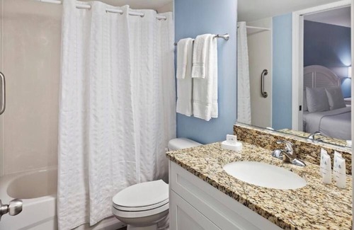 Ormond Beach Resort | Deluxe 1BR Oceanfront Condo w/Balcony, Full Kitchen, Pool Access & Beach Nearby