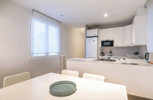 Castellana Apartment | Deluxe Apartment Castellana Suites I