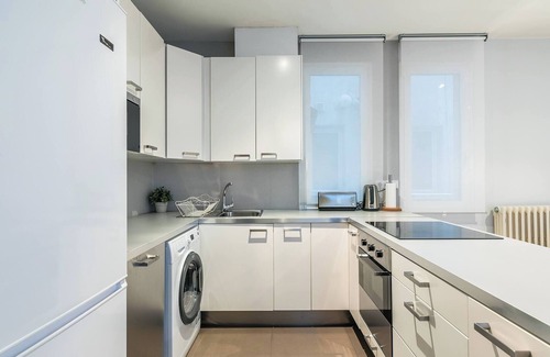 Castellana Apartment | Deluxe Apartment Castellana Suites I