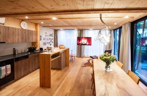 Weissenstein Ski Chalet | Deluxe Apartment HANS