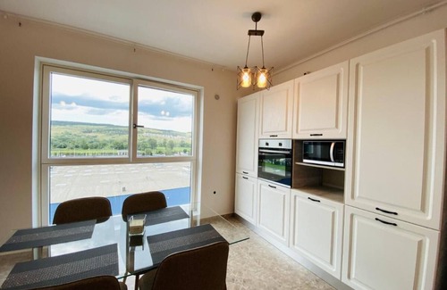 Cluj-Napoca Apartment | Deluxe Apartment with Balcony & Parking