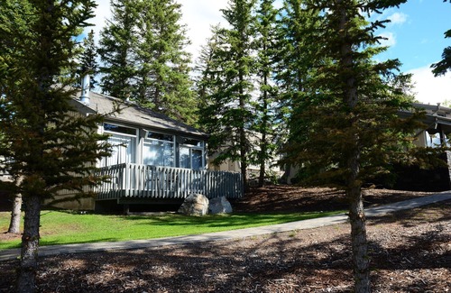 Banff Condo | Deluxe Condo + Loft | See Wildlife through window!