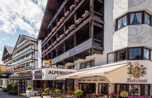 Seefeld Pedestrian Zone House | Deluxe cozy room Sweet Dreams - Alpenlove - Adult SPA Hotel