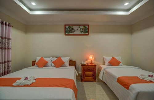 Siem Reap Resort | Deluxe Double Room - breakfast