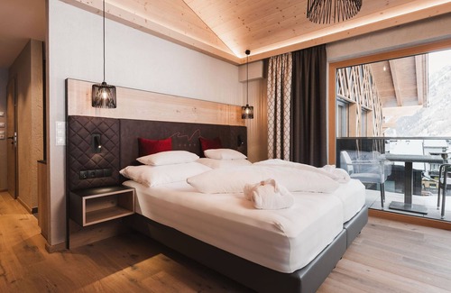 Ried im Oberinntal House | Deluxe Edelweiß - Hotel Riederhof Gmbh & Co KG