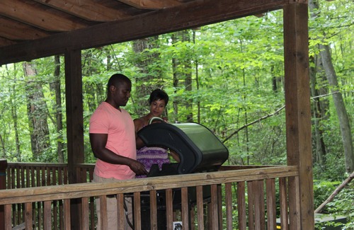 Hico Cabin | Deluxe Iron Ring Cabin In The Woods