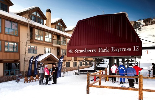 Beaver Creek Apartment | Deluxe King Room at Stunning Complex with Sauna