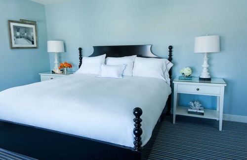 Cape May Hotel | Deluxe King Town Side | Congress Hall
