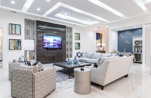 Reunion House | Deluxe Mansion with Swim up Bar and Pool Slide at Reunion