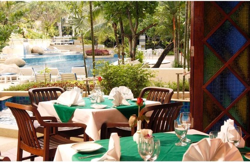 Patong Hotel | Deluxe Room #13, partial SEAVIEW @ Patong