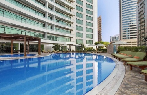Barsha Heights Hotel | Deluxe Room Near Internet Metro Station By E R