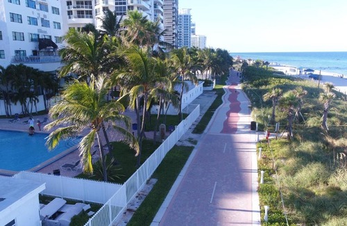 Mid Beach Apartment | Deluxe Studios and Apartments at the Casablanca