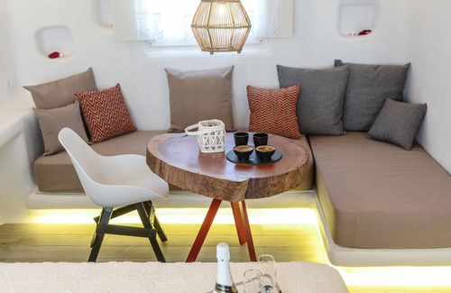 Plaka Apartment | Deluxe Suite Sea View