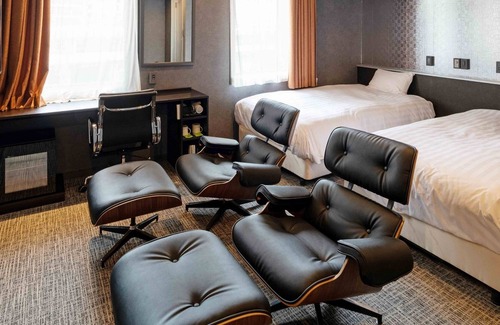 Naka Ward House | Deluxe Twin mini theater VS | EN x Standard Pla / Hamamatsu Shizuoka