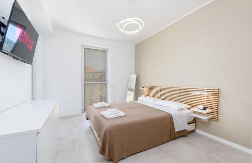 Spotorno Apartment | -DeLuxe Vision- Fronte Mare, Spiaggia e Parcheggio