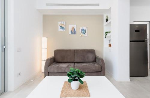 Spotorno Apartment | -DeLuxe Vision- Fronte Mare, Spiaggia e Parcheggio