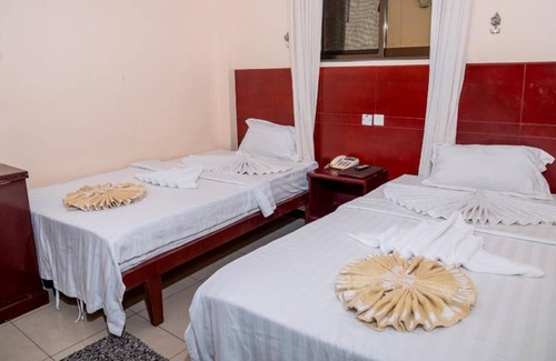 Mabibe Hotel | Denfrance Hotel