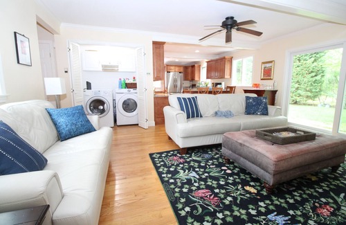 Dennis House | Dennis Getaway with Saltwater Pool (2406)