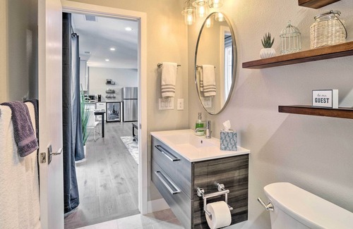 Sunnyside Apartment | Denver Studio w/ Hot Tub ~ 2 Mi to Downtown!