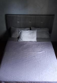 Luque Apartment | Depa económico, con baño privado, Heladera, tv, AA, Wifi