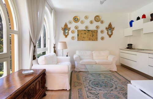 Gardone Riviera Apartment | Depandance Limoni in Gardone Riviera