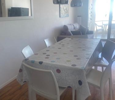 Monte Hermoso Apartment | Departamento frente al mar 1 A