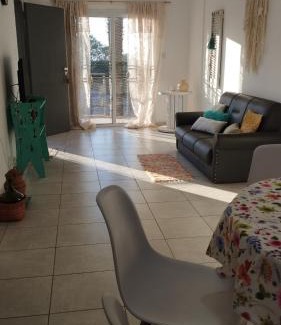 Posadas Apartment | Departamento para 6 Personas con garaje - Urutaú