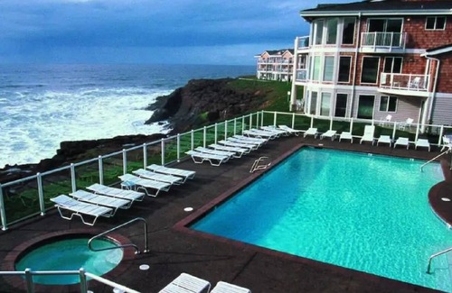Depoe Bay Condo | Depoe Bay Condo! Right on the Ocean! Fantastic Views! (Nights 5, 6 &7 only $50)