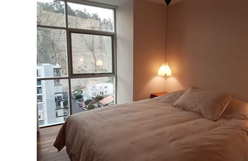 Macrodistrito Sur Apartment | Dept. New in Calacoto, with the option of daily cleaning